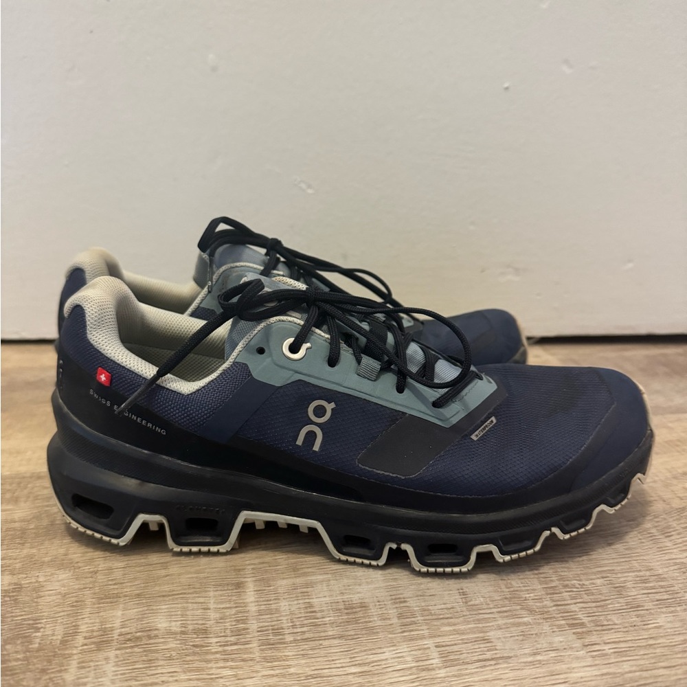 On Running Cloud venture waterproof hiking shoe